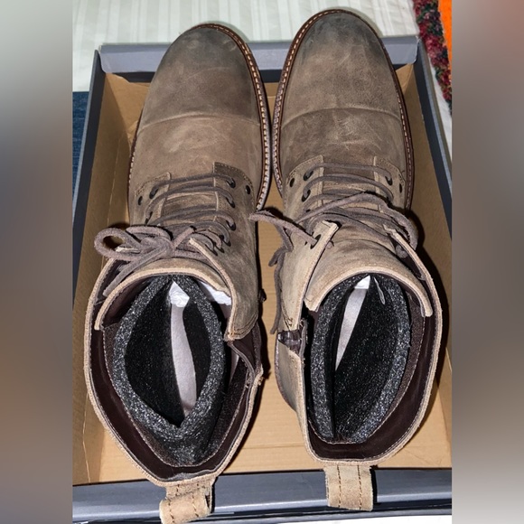 Ecco Kenton Leather Lace/Zip Up Factory Distressed Boots - Picture 5 of 9